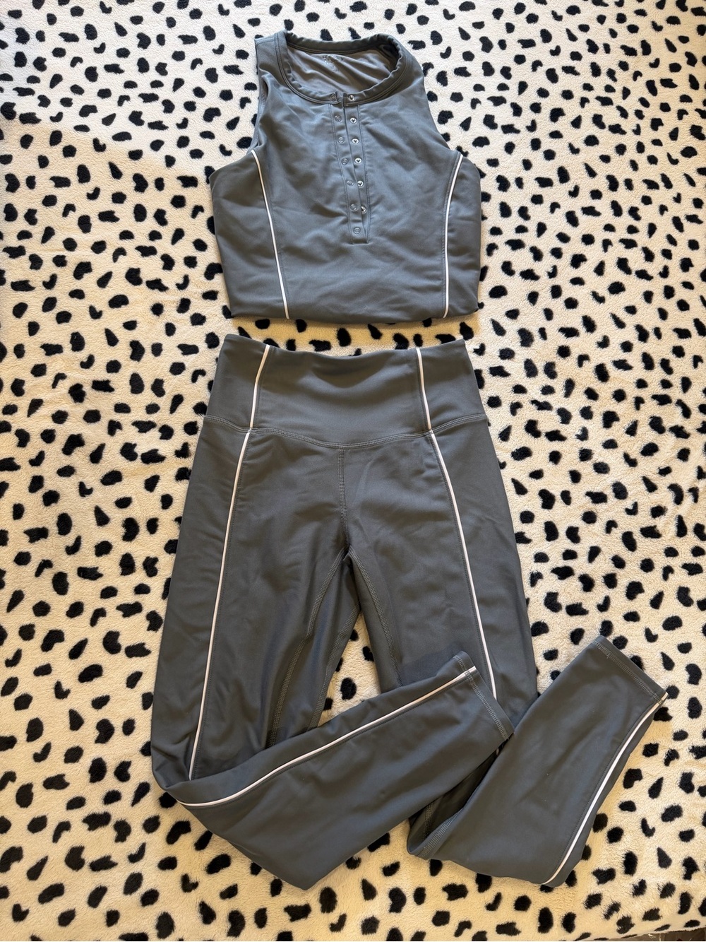 Abercrombie and Fitch High-Waist Gray Active Leggings & Tank Set